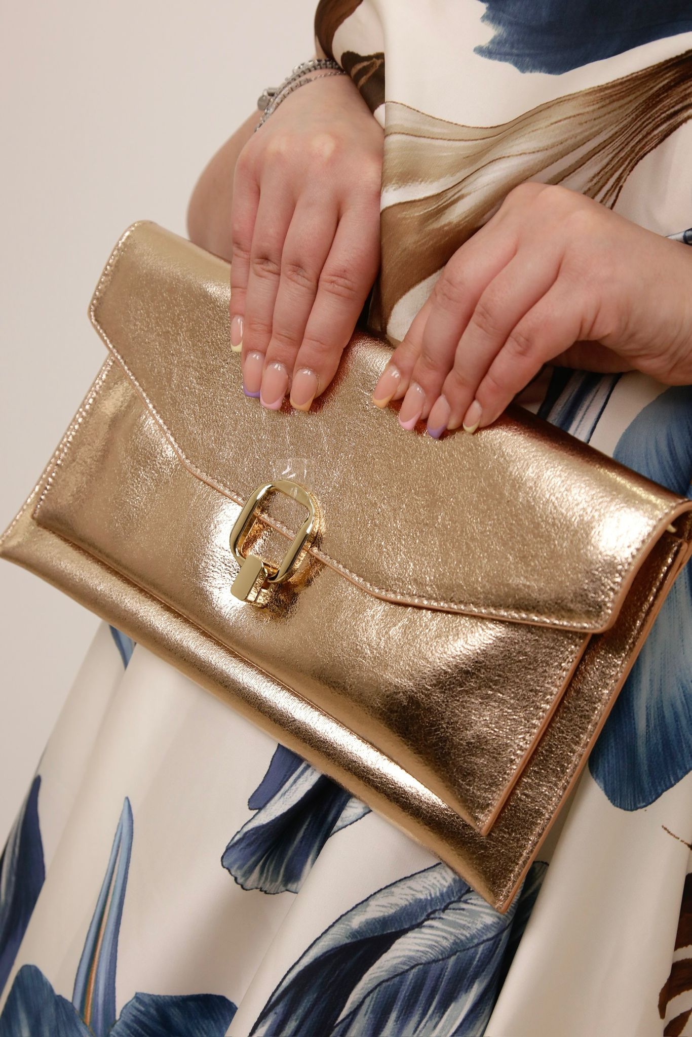 POCHETTE ZOE ORO