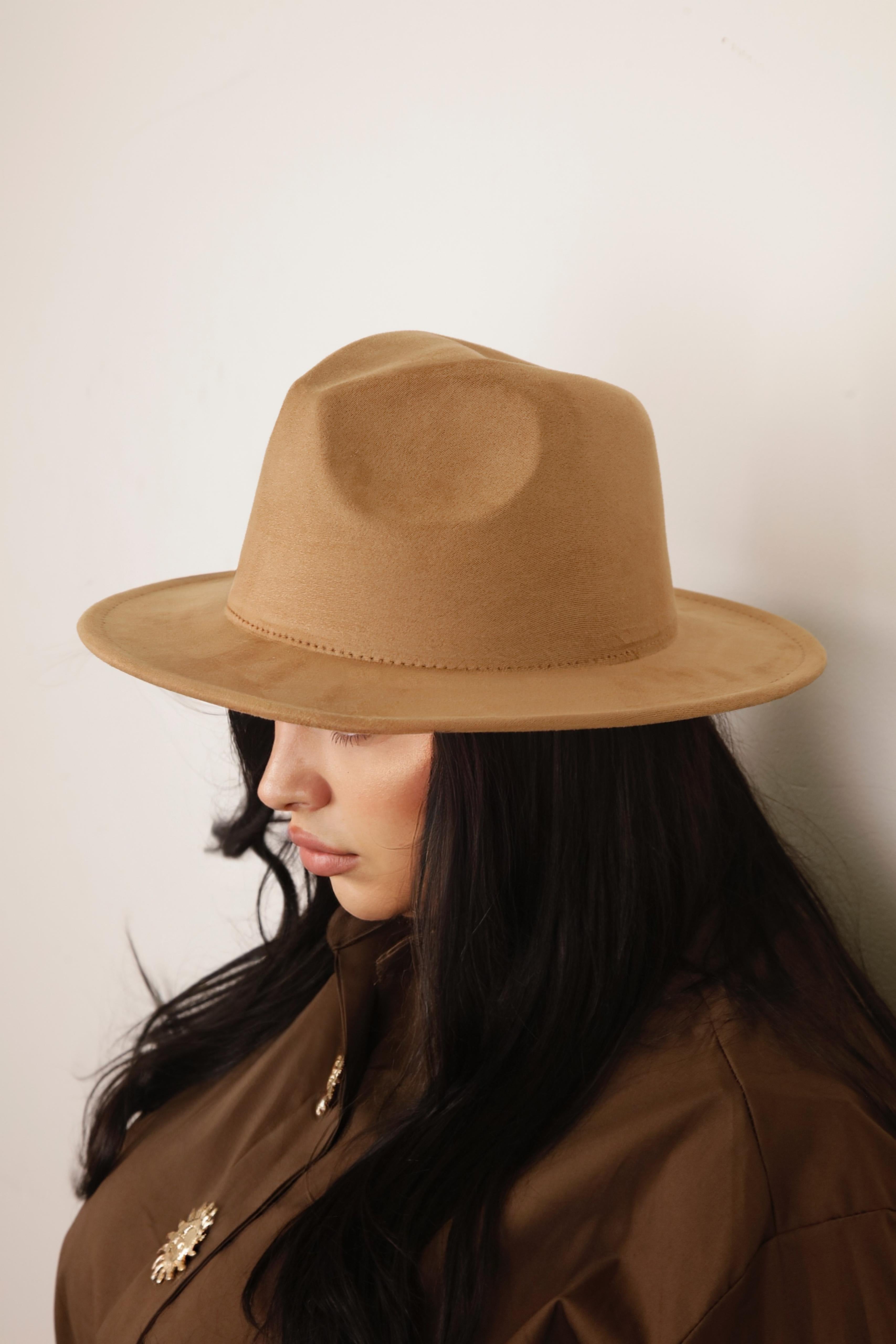 CAPPELLO RENÈ   BEIGE